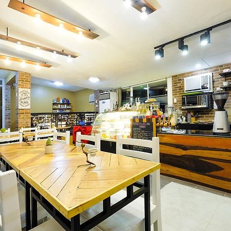 Japi Hotel - Annex Cauayan Eksteriør billede