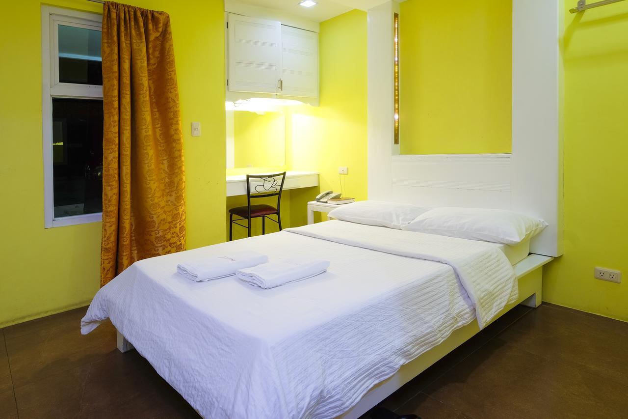 Japi Hotel - Annex Cauayan Eksteriør billede